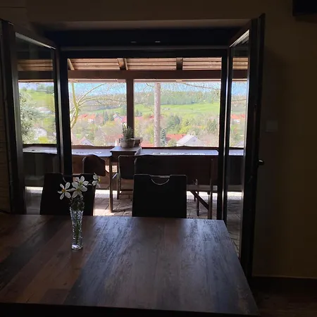 Csicsergo Haz Case de vacanță *